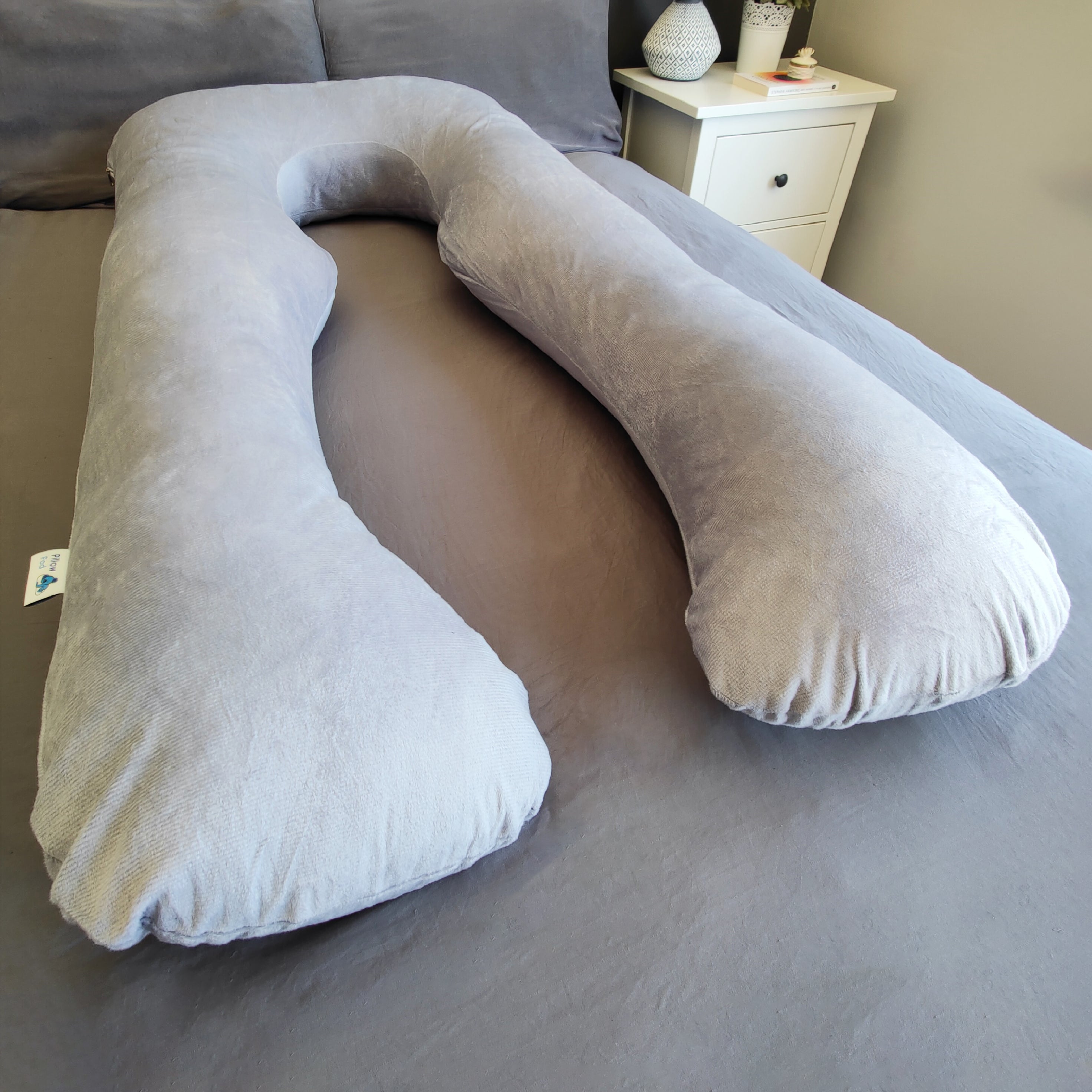 Velvet Pillow Pod