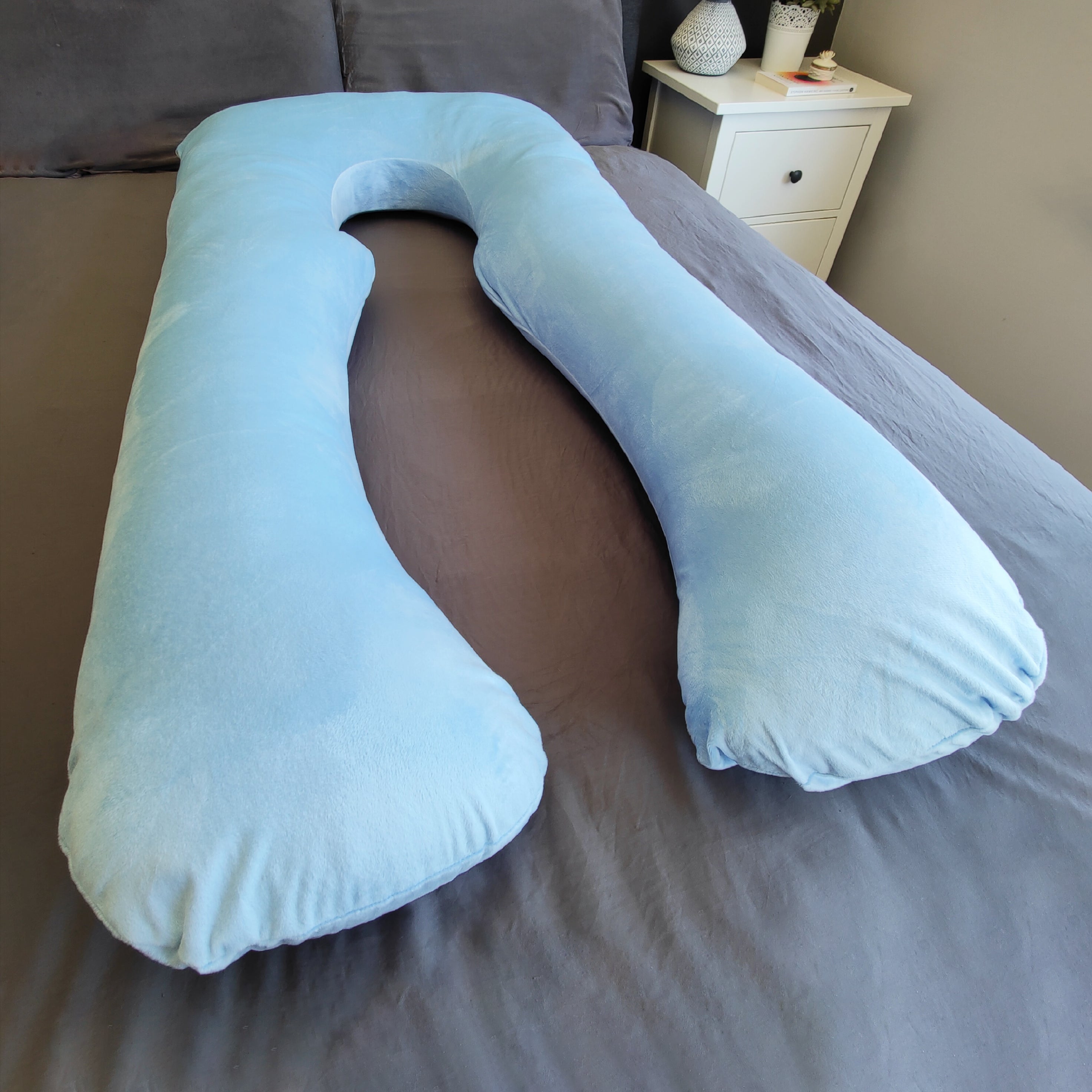 Velvet Pillow Pod