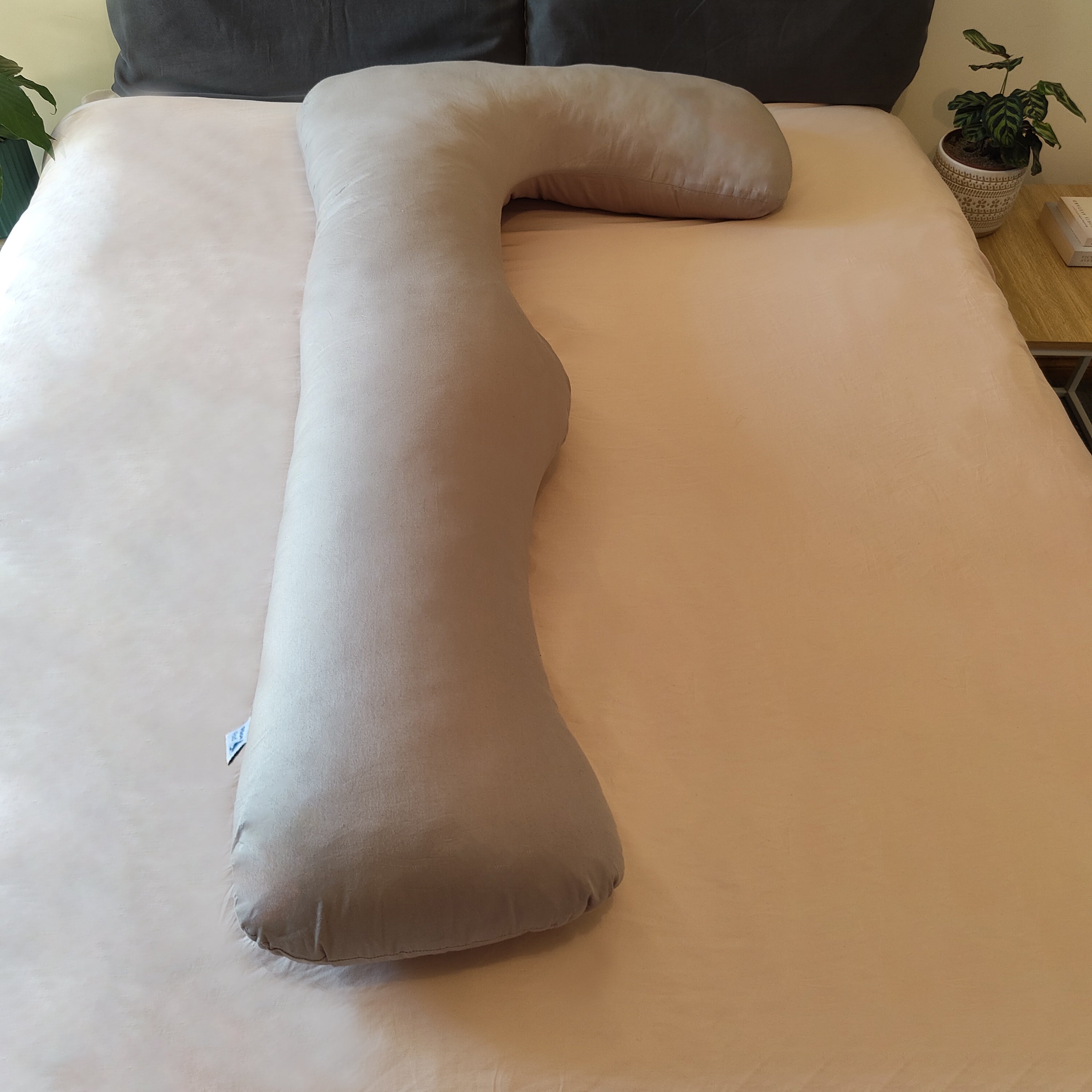 L shaped body sales pillow